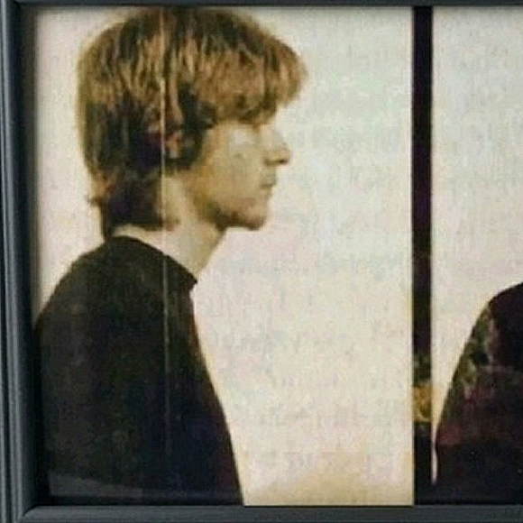 MUSIC Mugshots Kurt Cobain Nirvana Grunge 90s Guitar acoustic Nostalgia Frame - Picture 10 of 10